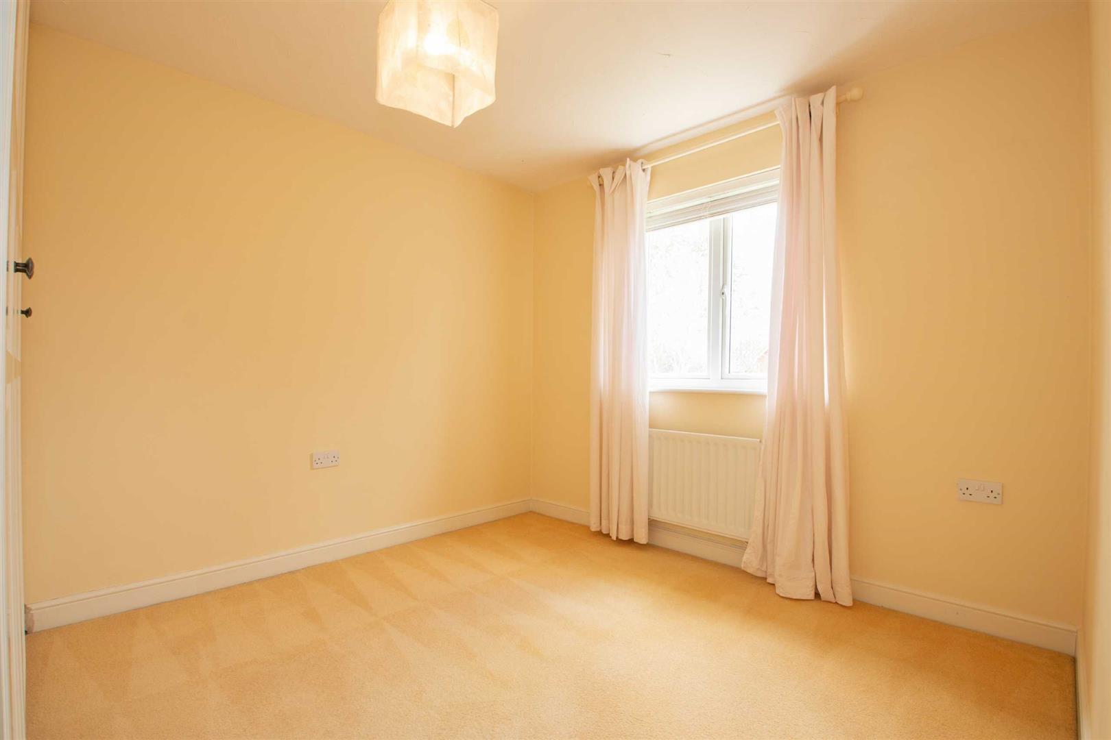 Carisbrooke Way, Kingsmead, Milton Keynes